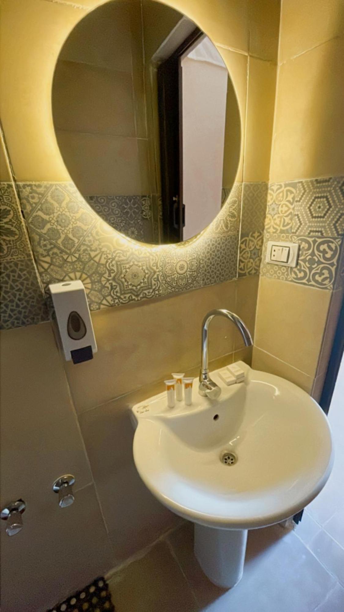 Sami Holiday Inn - Pyramids View Rooftop Al Kawm al Akhdar Luaran gambar